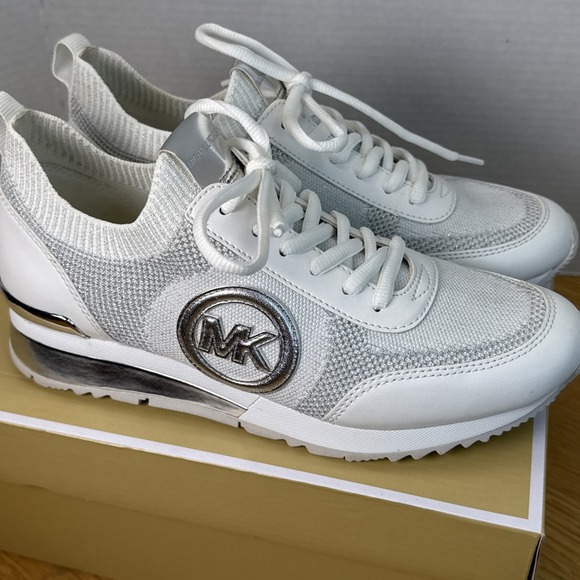 Michael Kors Women's Sneakers Size 8M Signature Logo Silver/white - Picture 9 of 12
